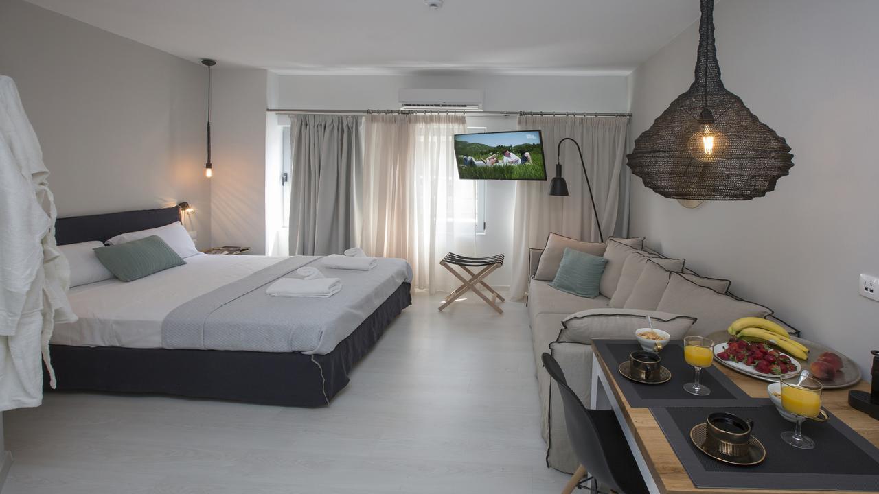 Ermou Stylish Suites By Ghh 雅典 外观 照片