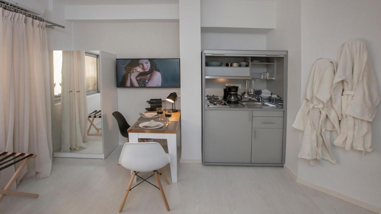 Ermou Stylish Suites By Ghh 雅典 外观 照片