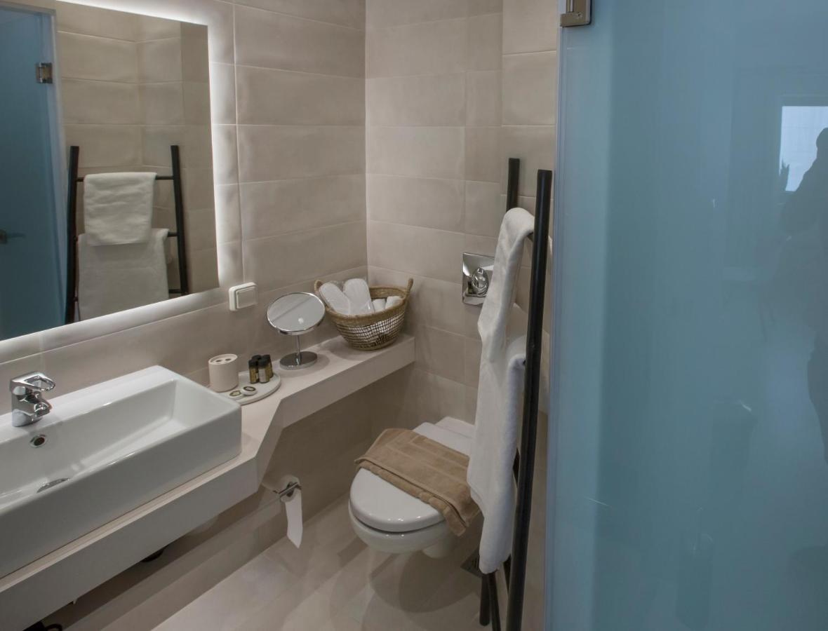 Ermou Stylish Suites By Ghh 雅典 外观 照片