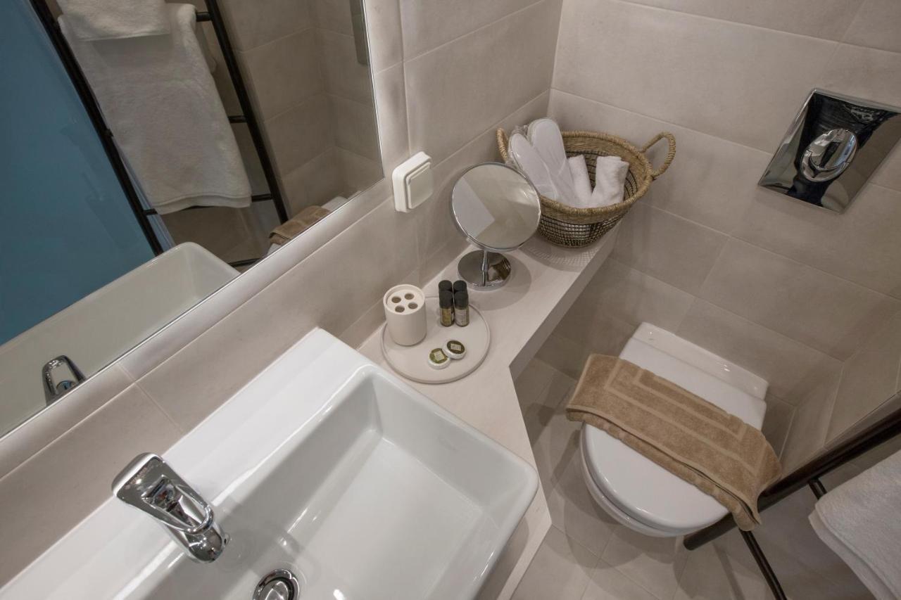 Ermou Stylish Suites By Ghh 雅典 外观 照片